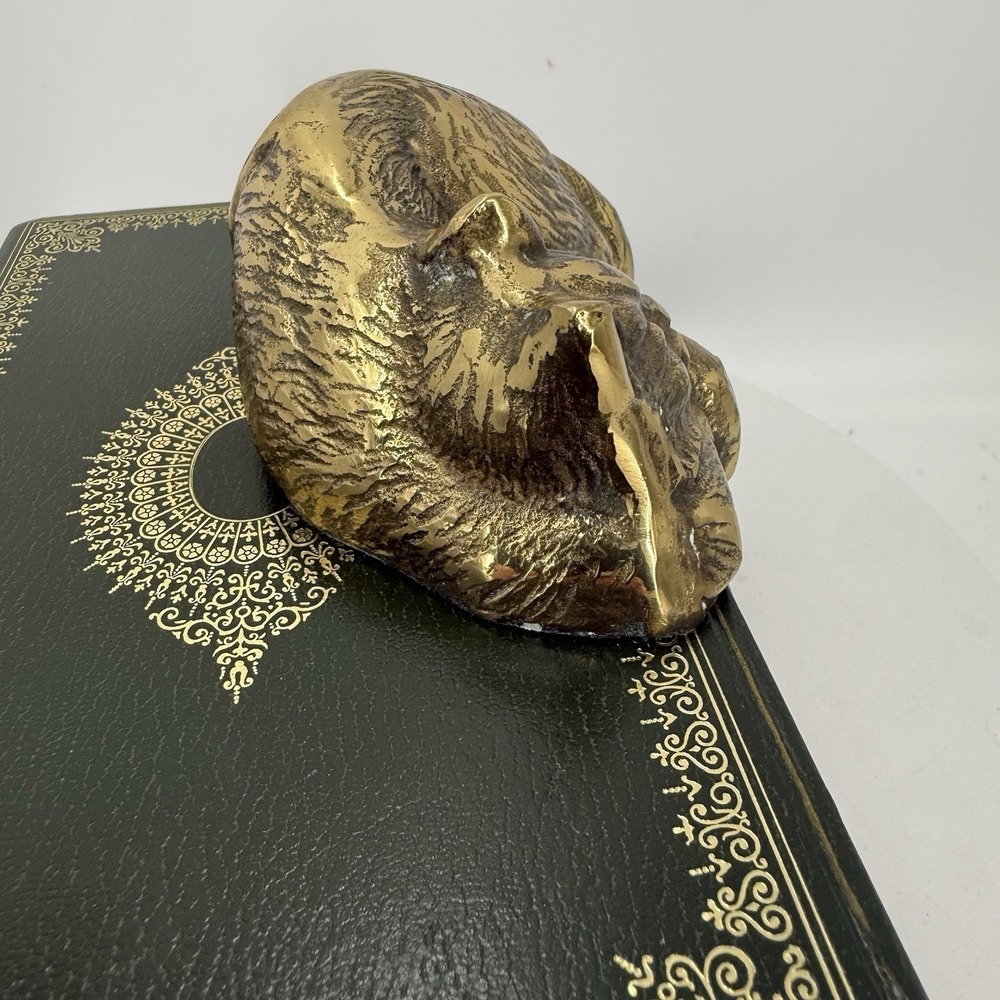 VINTAGE BRASS SLEEPING KITTEN BOOK SITTER DECORATIVE FIGURINE - Picture 7 of 10